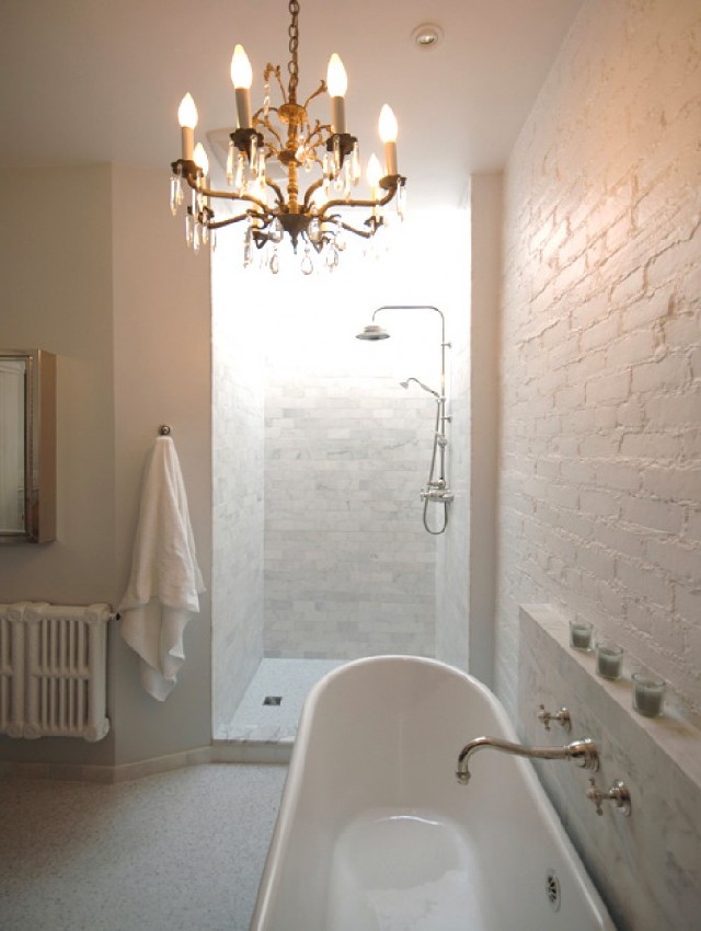 Bathroom chandeliers- improve the design of your home 4