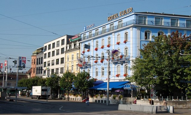 Hotel_Euler_Bahnhofplatz_Basel_2006_816