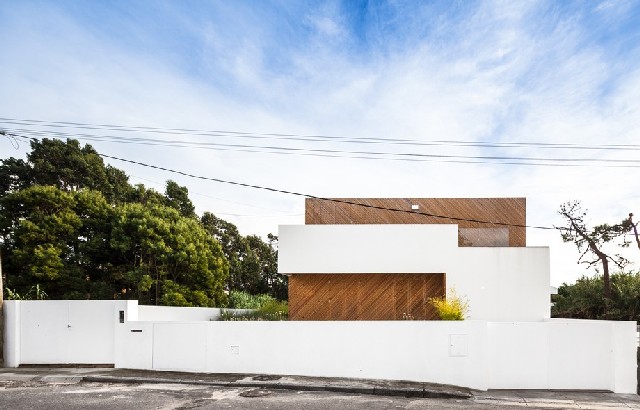 TOP Architecture Projects Portuguese SilverWoodHouse by Ernesto Pereira  2