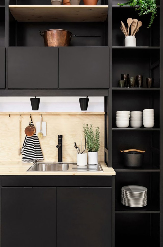 Black Kitchen Ideas for your Home Decor13