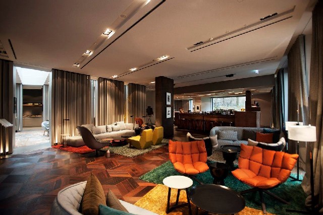 modern home design ideas by Urquiola Das Stue Hotel in Berlin by Urquiola and LVG Arquitectura