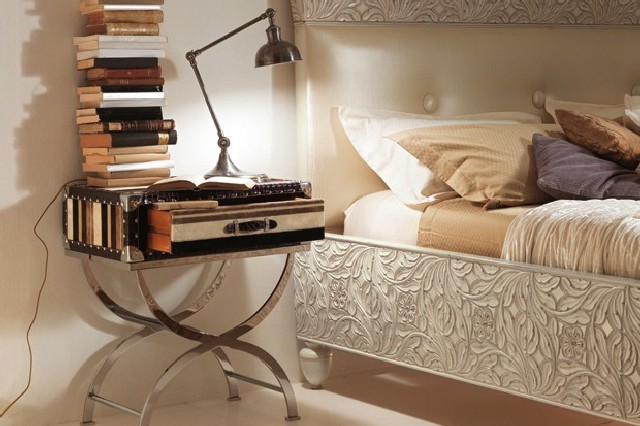 Luxury Nightstands to your bedroom design brass