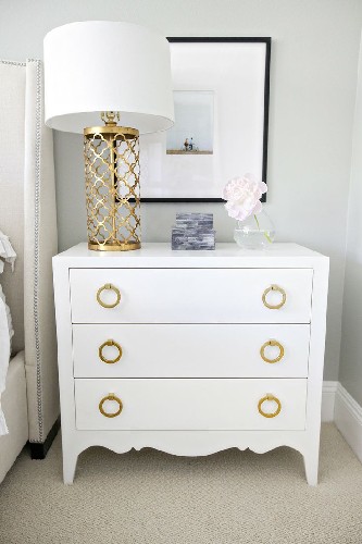 LuxuryNightstands to your bedroom design white with golden detailsLuxury Modern Nightstands to your bedroom design white with golden details