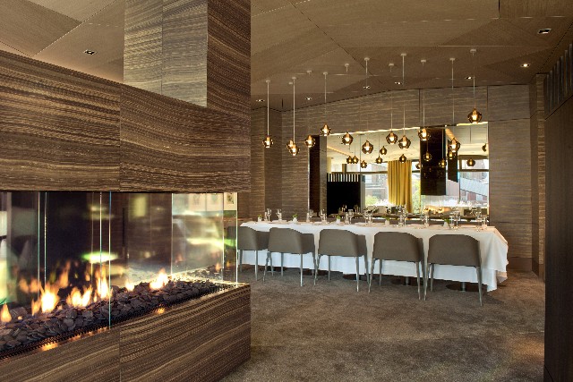 Ritz Carlton elegance and luxury by Elliot Barnes