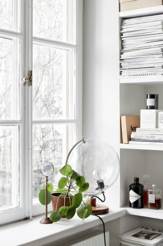 Scandinavian Home Design Ideas using table lamps 4