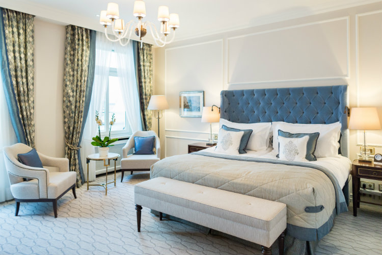Home Design Ideas for bedrooms Fairmont Hotel Vier Jahreszeiten Brabbu