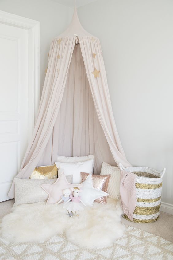 Colorful wall decor ideas for your kids