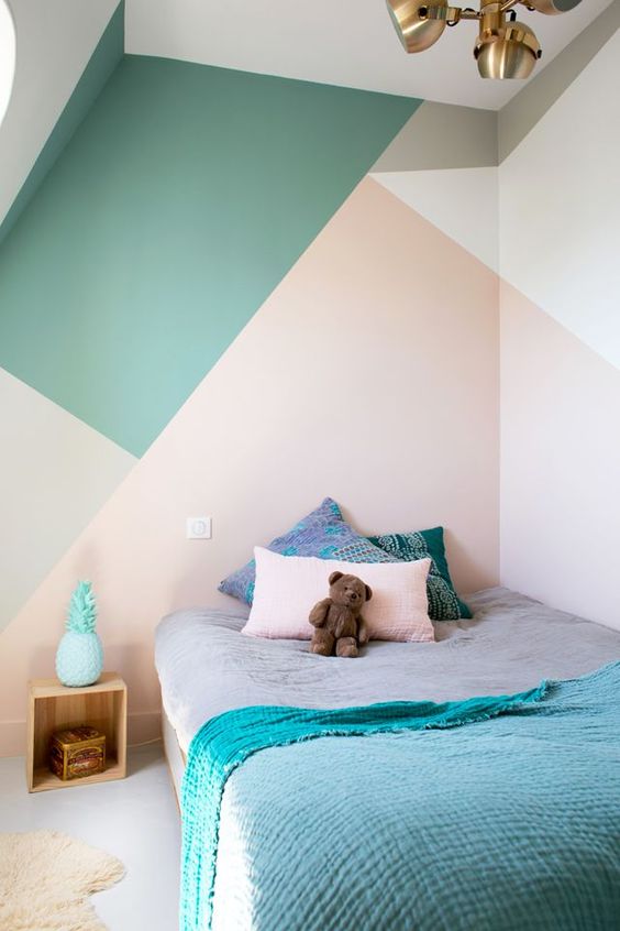 Colorful wall decor ideas for your kids