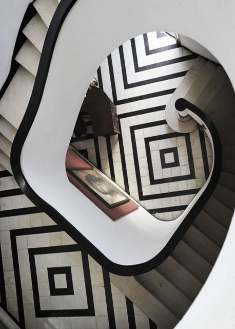 10 Bold Spiral Staircase that you’ll want at home