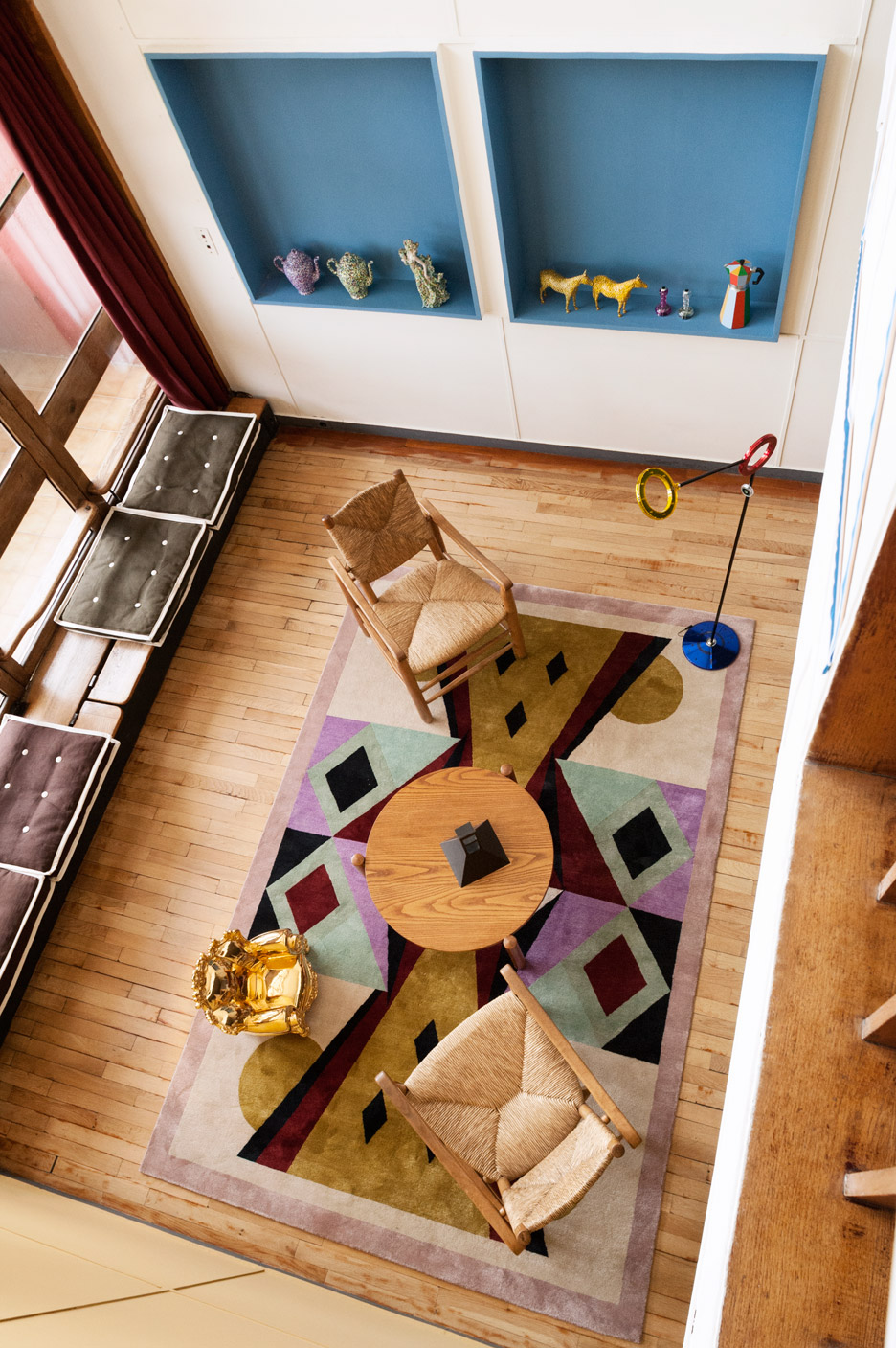 Cool apartment with different color combinations by Mendini