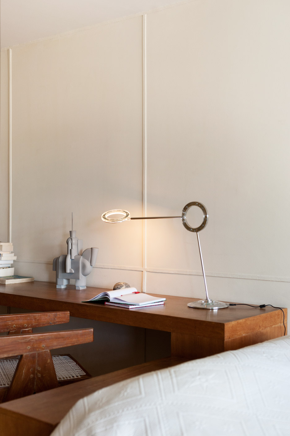 Cool apartment with different color combinations by Mendini