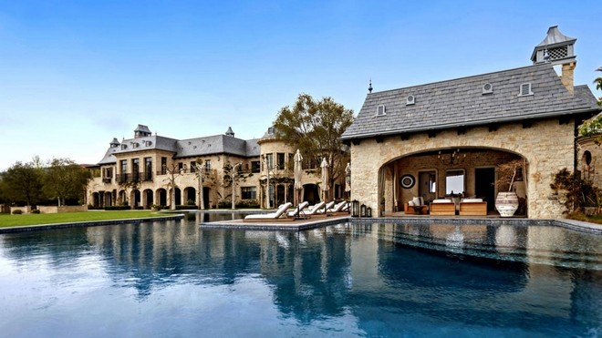 Home Design Ideas: 6 classy homes that will inspire you