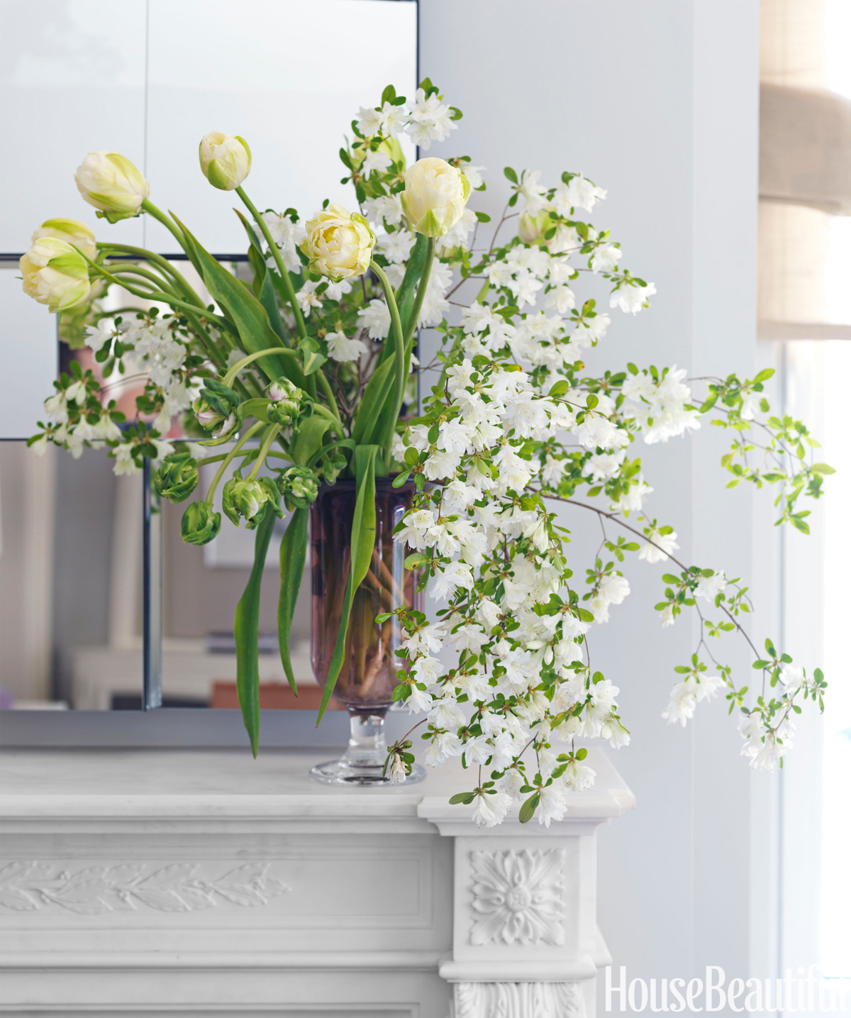 10 Creative Ways to Add Spring Flowers to Your Home Design