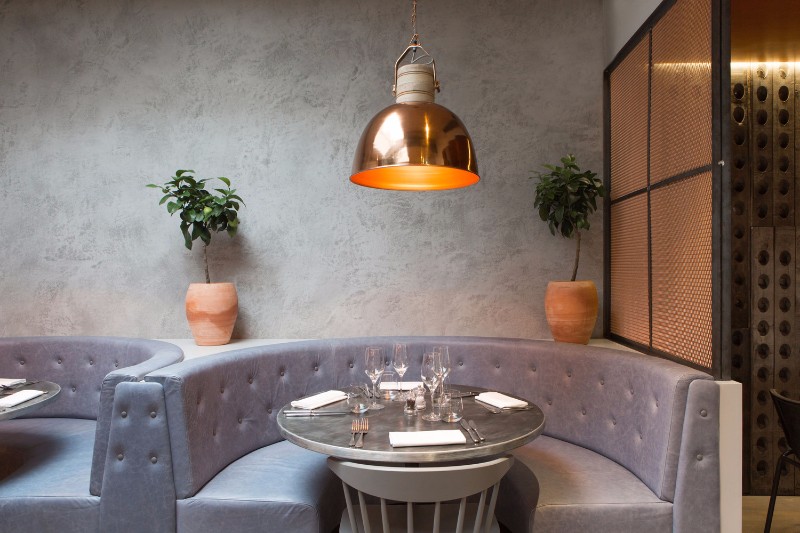 GET INSPIRED BY THIS INTIMATE RESTAURANT BY KINNERSLEY KENT DESIGN