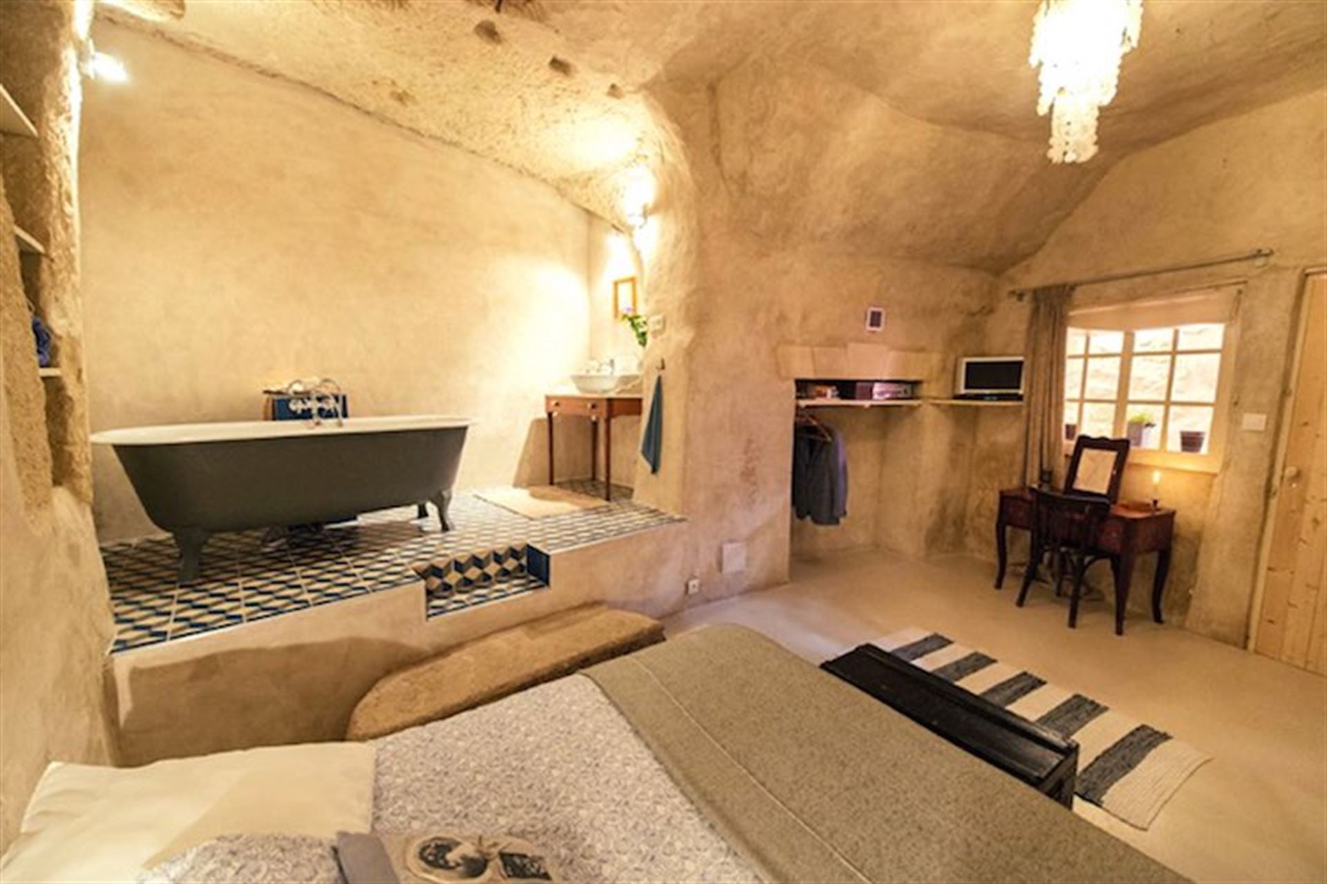 Discover These 5 Cave Homes and It's Incredible Interior Design
