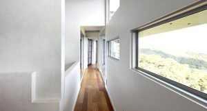 Top 10 Wall Art Ideas for a Hallway Decor