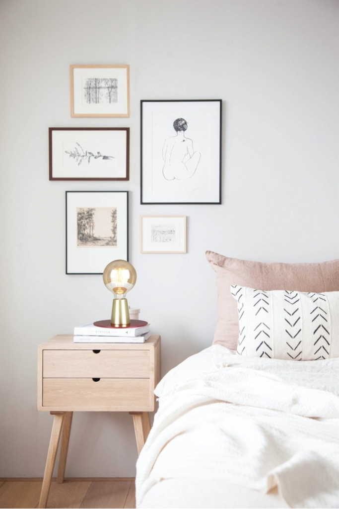 Light pink with light wood can be your best friend when decorating with Scandinavian style.