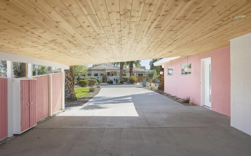 THIS MID-CENTURY HOME IN PALM SPRINGS LISTED FOR $600K IS A LOOKER!_3