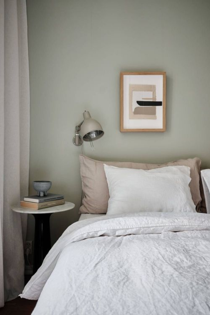 8 Dreamy Bedroom Paint Colors To Choose This Season_5